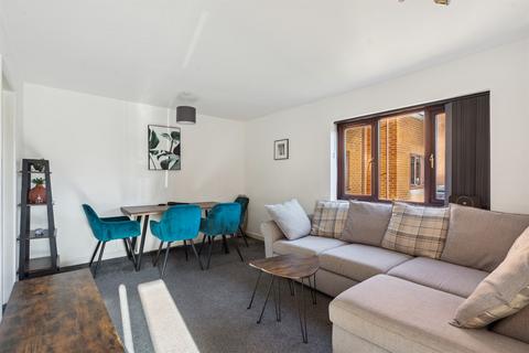 2 bedroom flat to rent, Woodman Court, Cross Street, Oxford, OX4