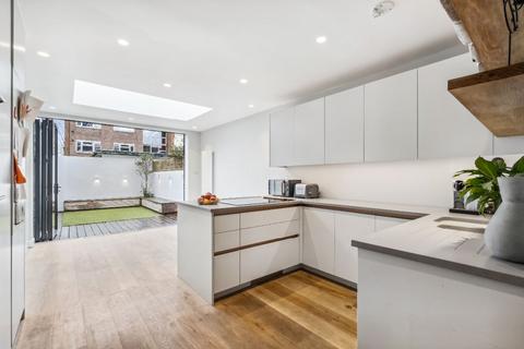 68 Railway Side, London, SW13 0PQ