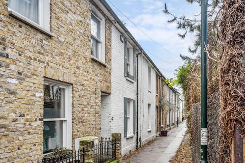 68 Railway Side, London, SW13 0PQ