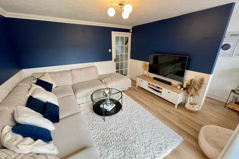 60 Lorimer Close, Luton, LU2 7RL