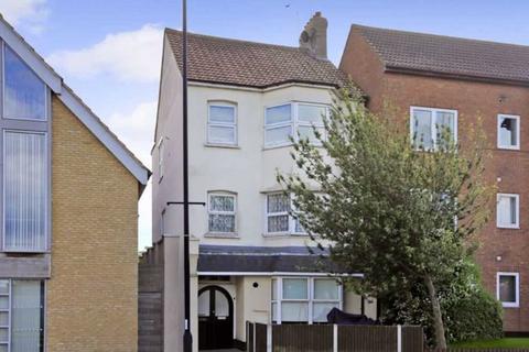 3 bedroom apartment for sale, Leigh on Sea SS9