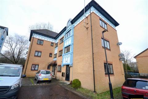 2 bedroom flat for sale, Prudhoe Court, Fawdon