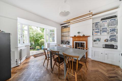 12 Brentham Way, London, W5 1BJ