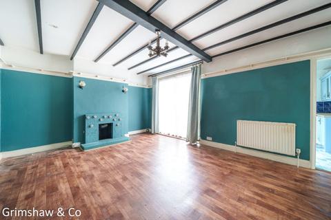 205 Princes Gardens, Acton, London, W3 0LT