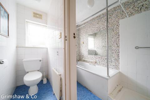 205 Princes Gardens, Acton, London, W3 0LT