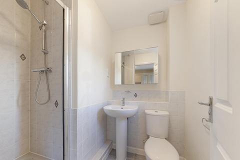8 De Quincey Mews, London, E16 1SU