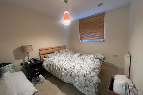 2 bedroom flat to rent, Little Bolton Terrace, Salford, M5 5BD