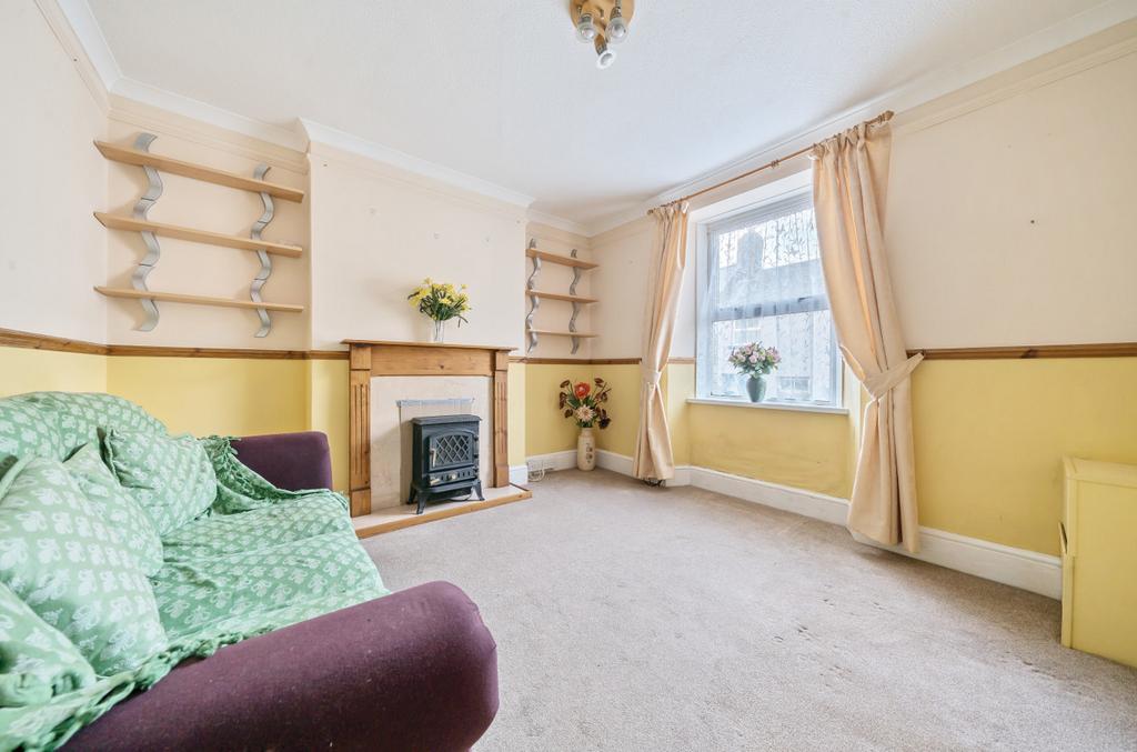 New Street, Torrington, Devon, EX38 3 bed terraced house for sale £