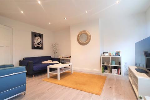2 bedroom maisonette to rent, Bonnersfield Lane, Harrow, HA1