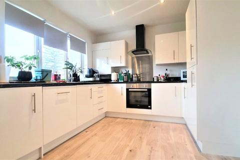 2 bedroom maisonette to rent, Bonnersfield Lane, Harrow, HA1