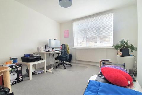 2 bedroom maisonette to rent, Bonnersfield Lane, Harrow, HA1