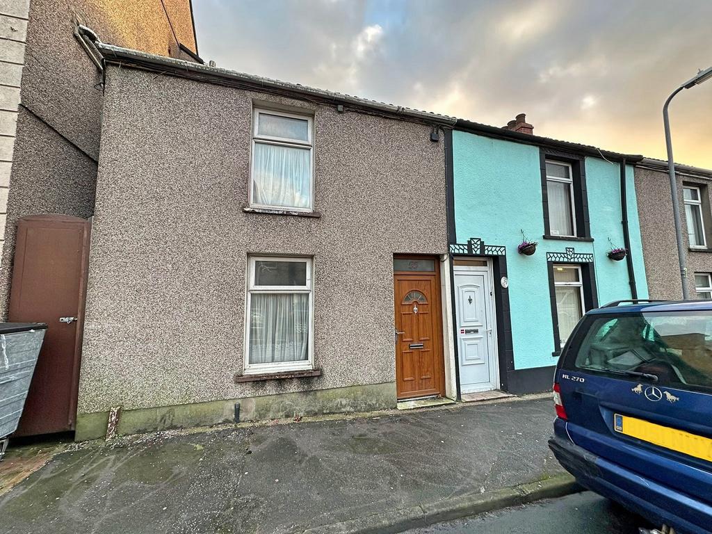 Regent Street East, Briton Ferry, Neath Port Talbot. SA11 2SA 2 bed end ...