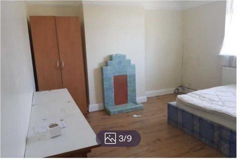 5 bedroom semi-detached house for sale - Stoke Poges Lane, Slough, Slough
