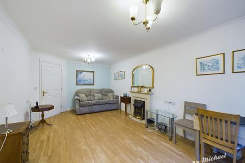 1 bedroom flat for sale - Pearl Court, Croft Road, Aylesbury, Buckinghamshire