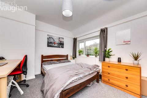 5 bedroom semi-detached house to rent, Hillside, East Sussex BN2