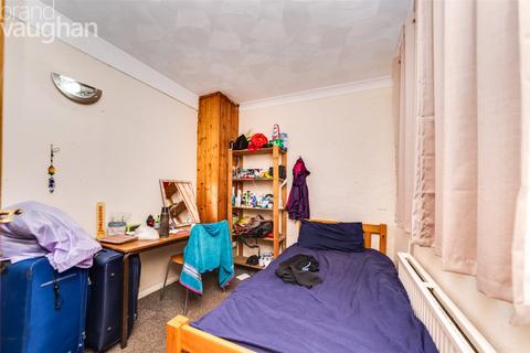 5 bedroom semi-detached house to rent, Hillside, East Sussex BN2