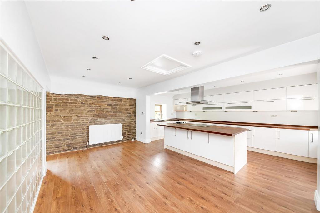 Dining kitchen