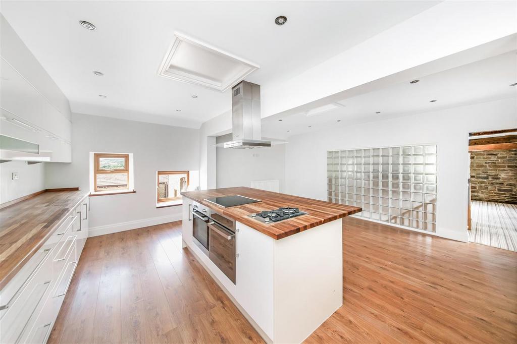 Dining kitchen