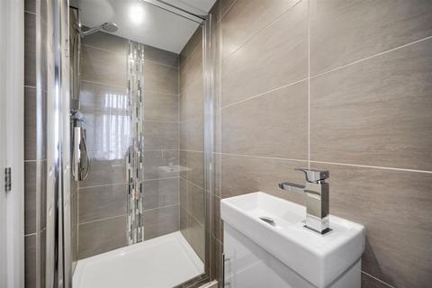105 Burn Road, Huddersfield, HD2 2EG