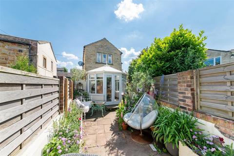 Balloch Cottage Bilham Road, Clayton West, Huddersfield, HD8 9PA