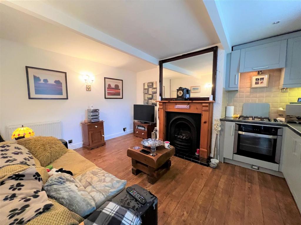 Open plan living/kitchen