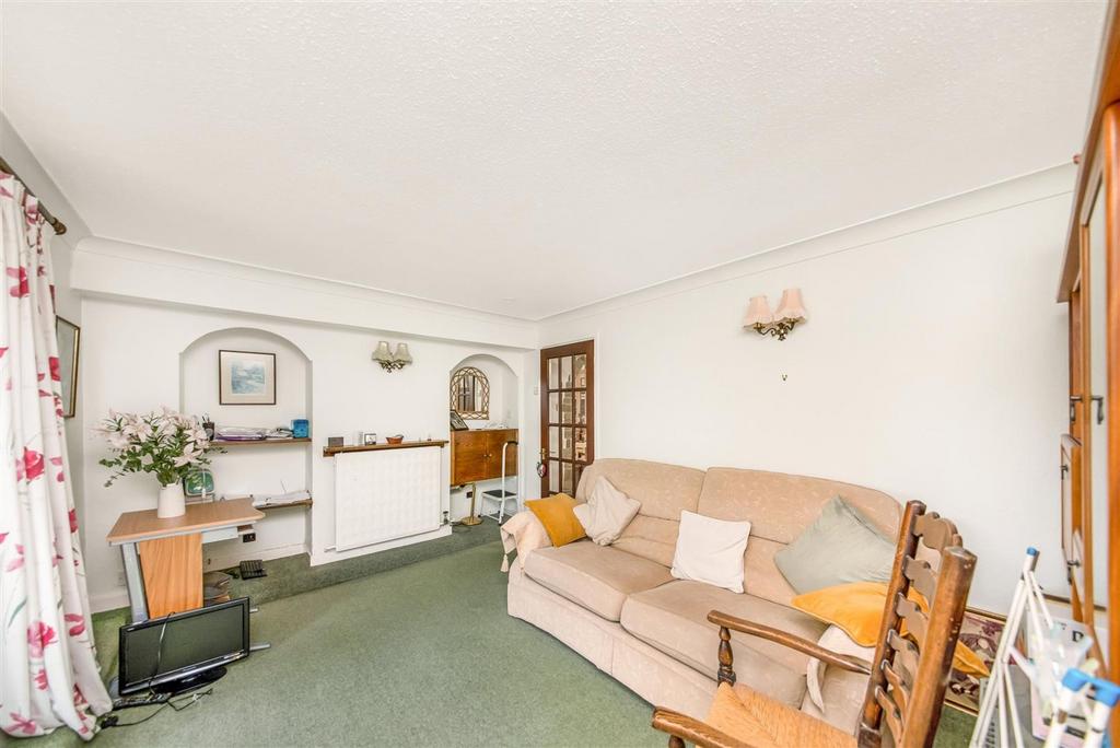 Bedroom three / garden room