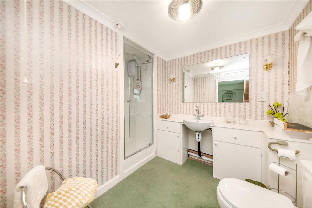 Ensuite