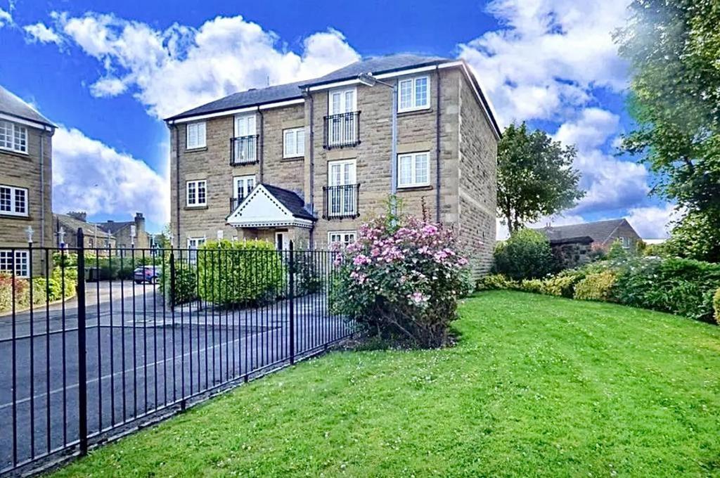Mountjoy Road, Huddersfield, HD1 2 bed flat for sale £115,000