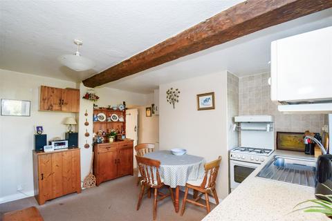 2 bedroom cottage for sale, Finthorpe Lane, Almondbury, HD5