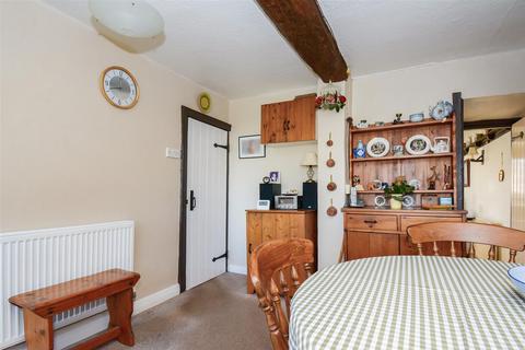 2 bedroom cottage for sale, Finthorpe Lane, Almondbury, HD5