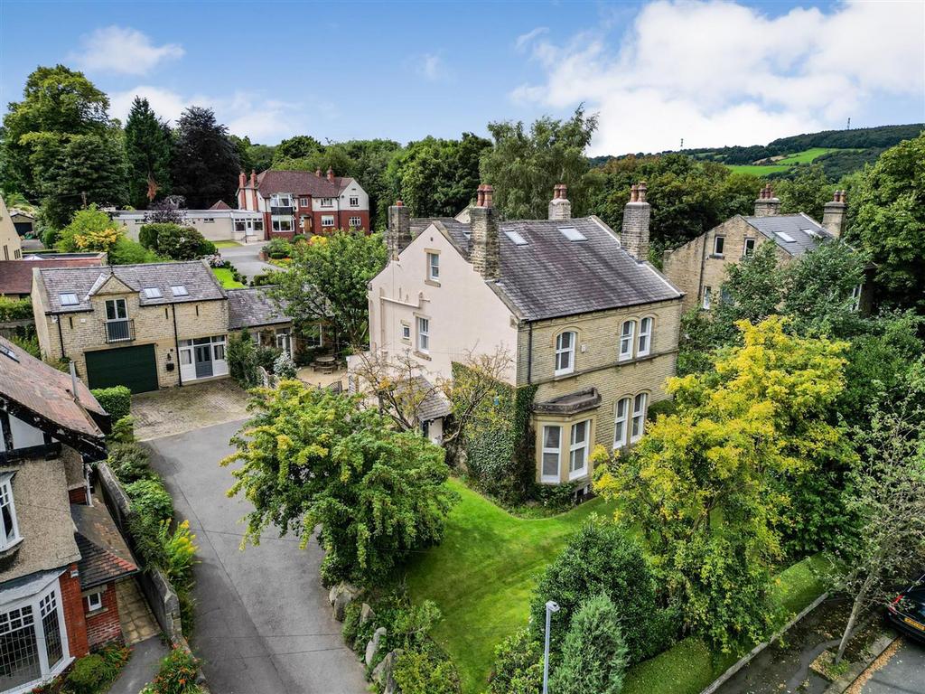 Oakfield Road, Huddersfield, HD2 5 bed detached house for sale £850,000