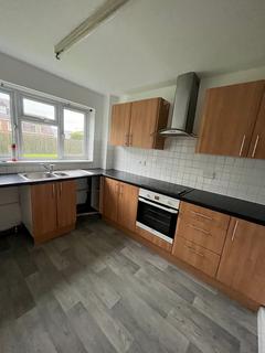 2 bedroom ground floor flat to rent, Helmsdale, Swindon SN25