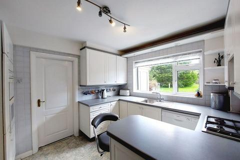 24 Harecroft, Fetcham, Leatherhead, KT22 9NS