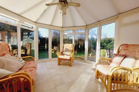 24 Harecroft, Fetcham, Leatherhead, KT22 9NS