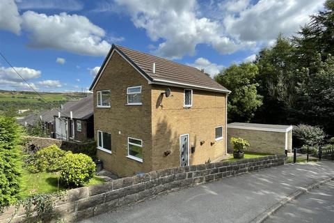 3 bedroom detached house for sale, Viola Bank, Stocksbridge, S36