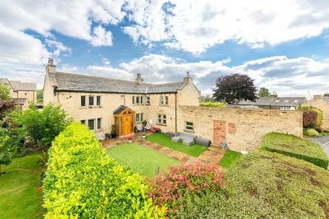 4 bedroom detached house for sale, Manor Road, Farnley Tyas, HD4