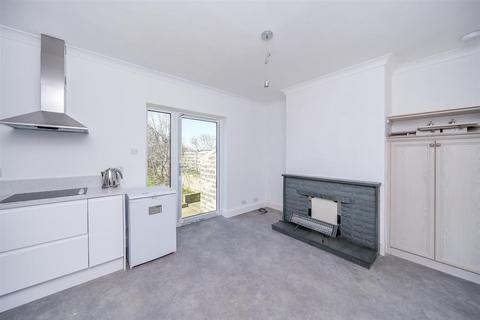 3 bedroom semi-detached house for sale, Reinwood Avenue, Huddersfield, HD3