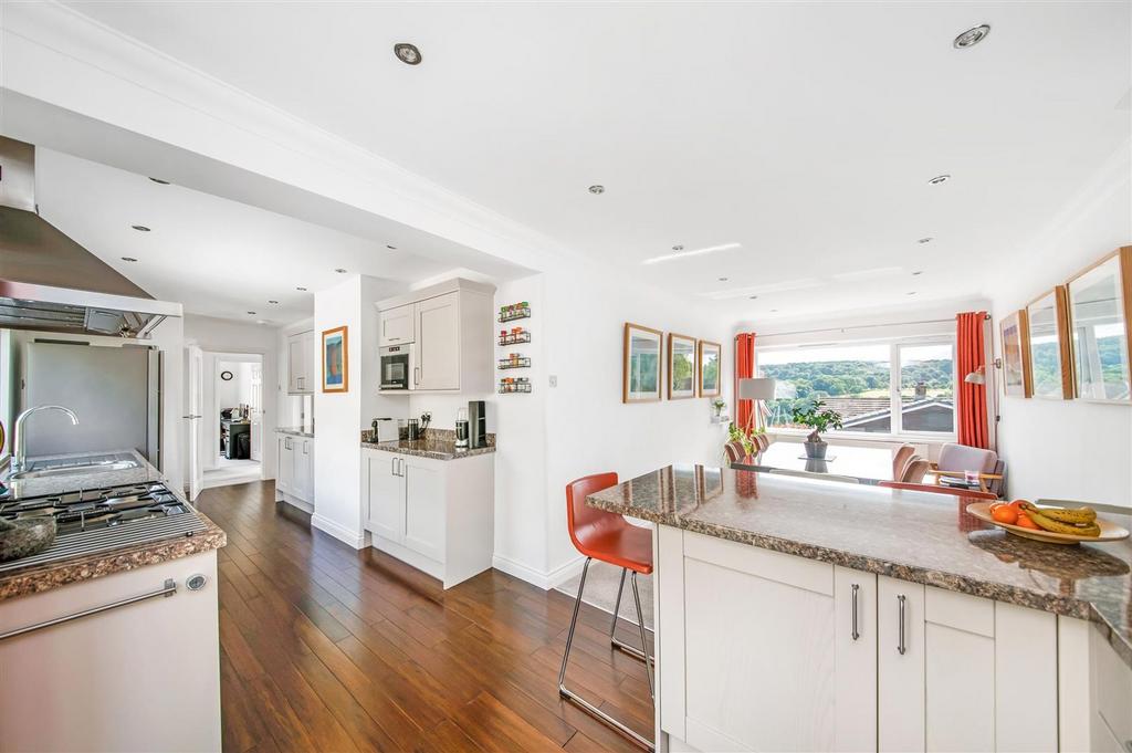 Open plan dining kitchen