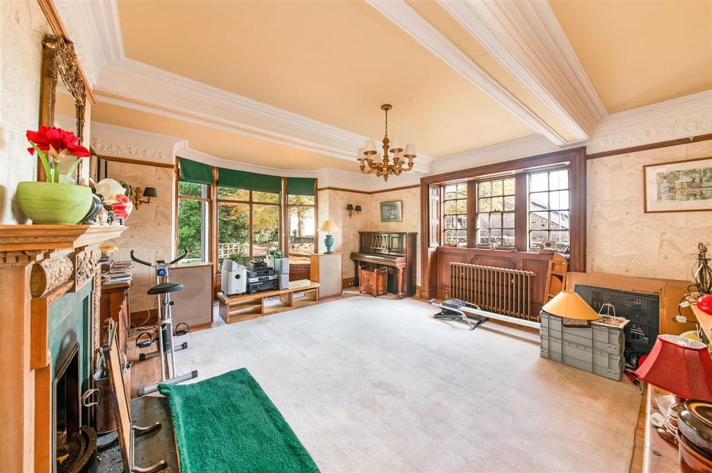 Second sitting room