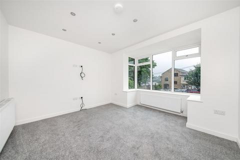3 bedroom detached house for sale - Fleminghouse Lane, Huddersfield, HD5