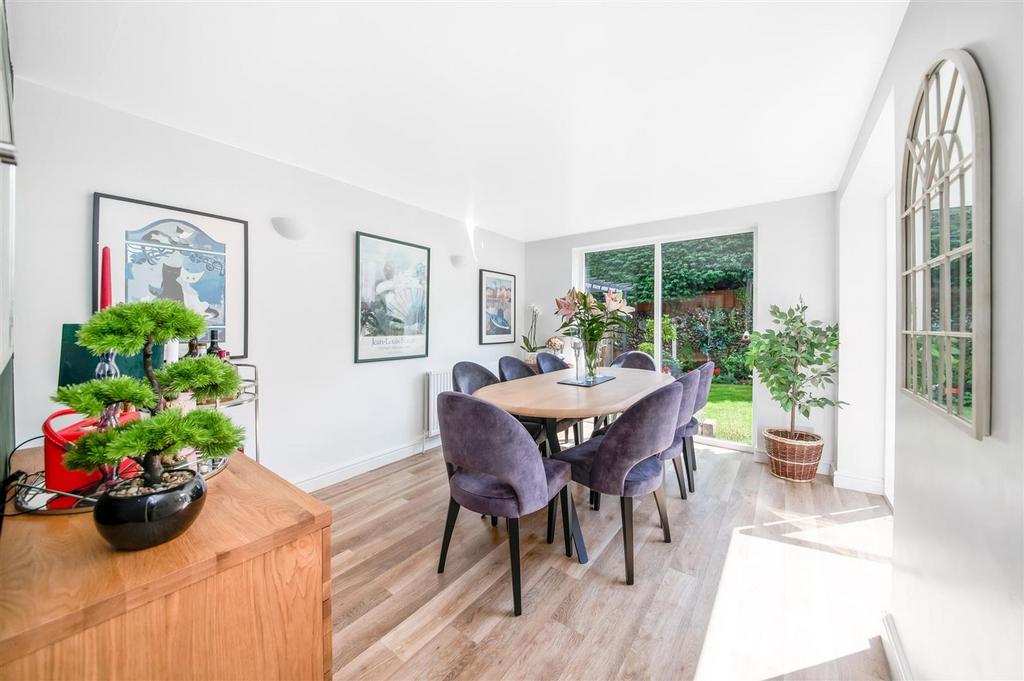 Dining room/second sitting room