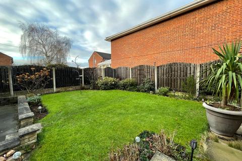 3 bedroom detached house for sale, Whitewood Close, Royston, S71