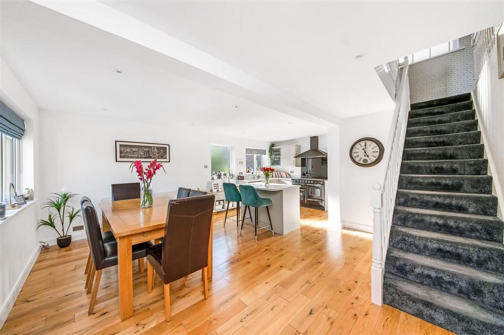 Open plan dining kitchen