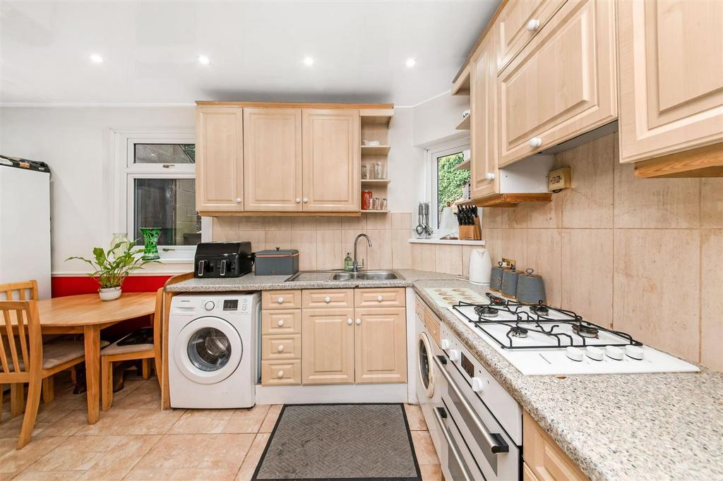 Open plan dining kitchen