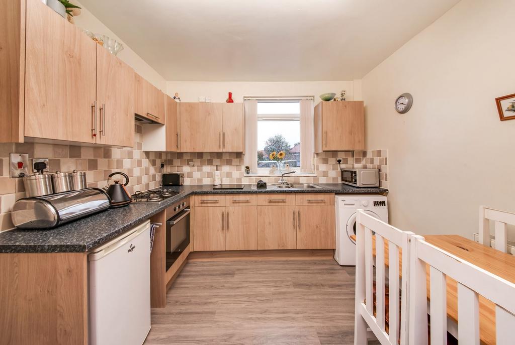 Croft Road, Hoyland, S74 3 bed semidetached house for sale £140,000