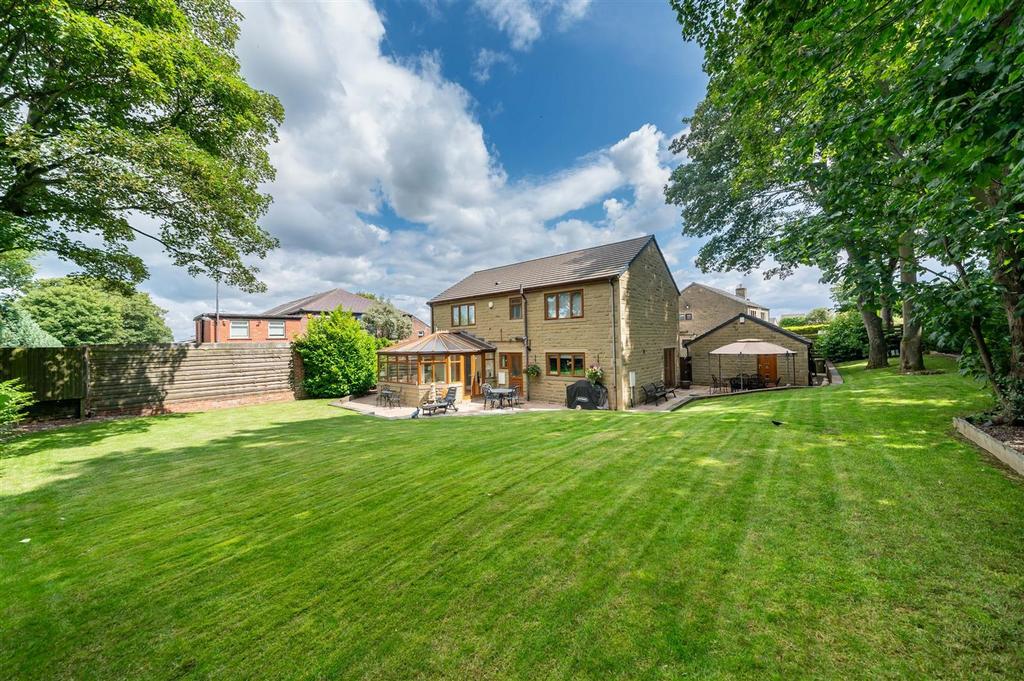 The Manor House, Park Lodge View, Skelmanthorpe, HD8 4 bed detached