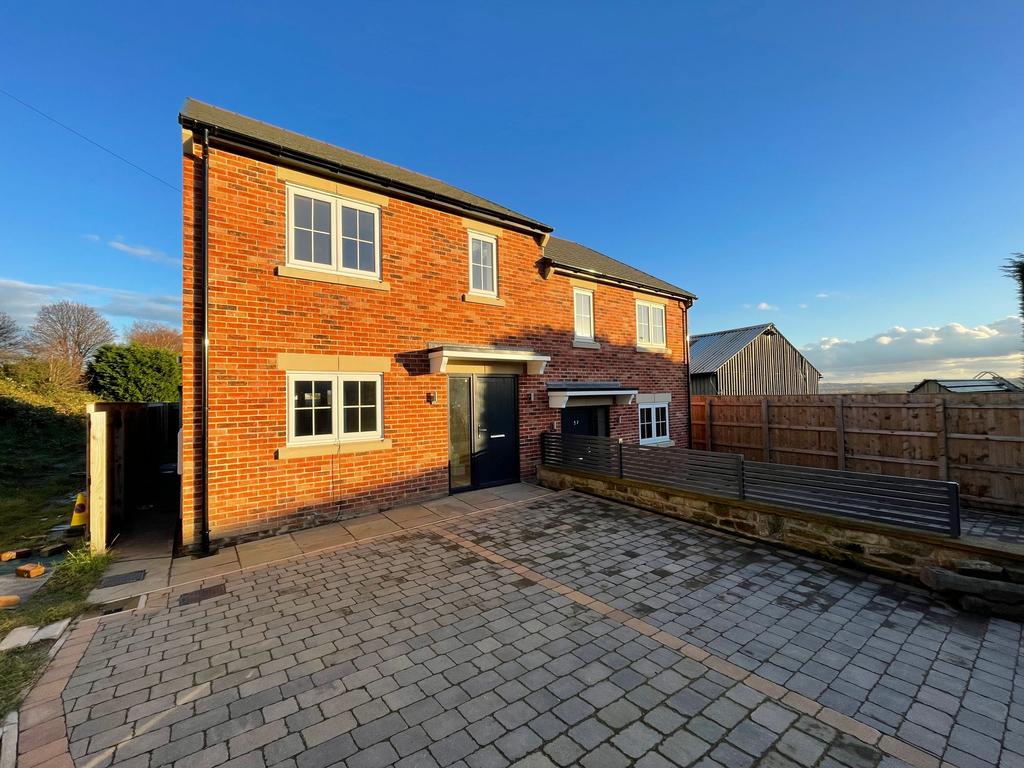 St Marys Road, Darfield, S73 3 bed semidetached house for sale £199,995