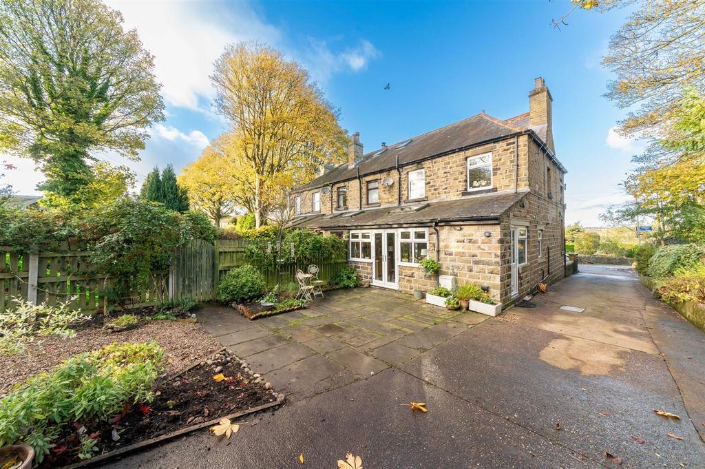 The Knowle, Shepley, HD8 2 bed cottage for sale - £330,000