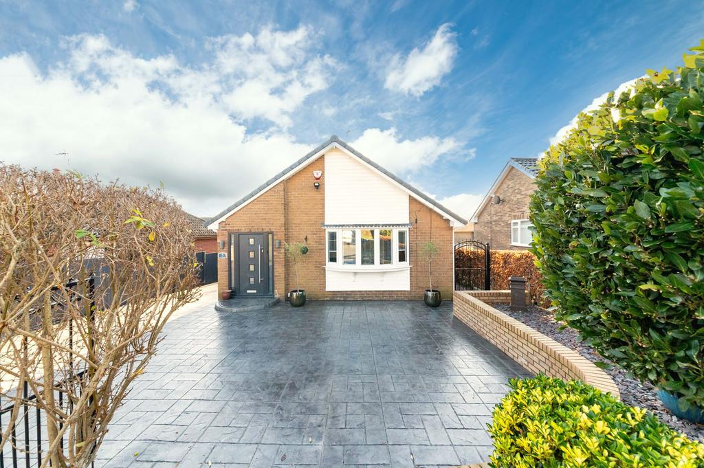 Greenland View, Worsbrough 2 bed detached bungalow for sale £340,000