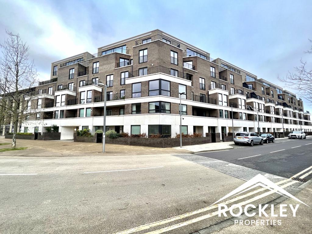 Abercrombie Road, Stratford E20 2 bed flat £3,150 pcm (£727 pw)